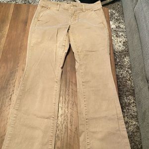 American Eagle 6L khaki pants